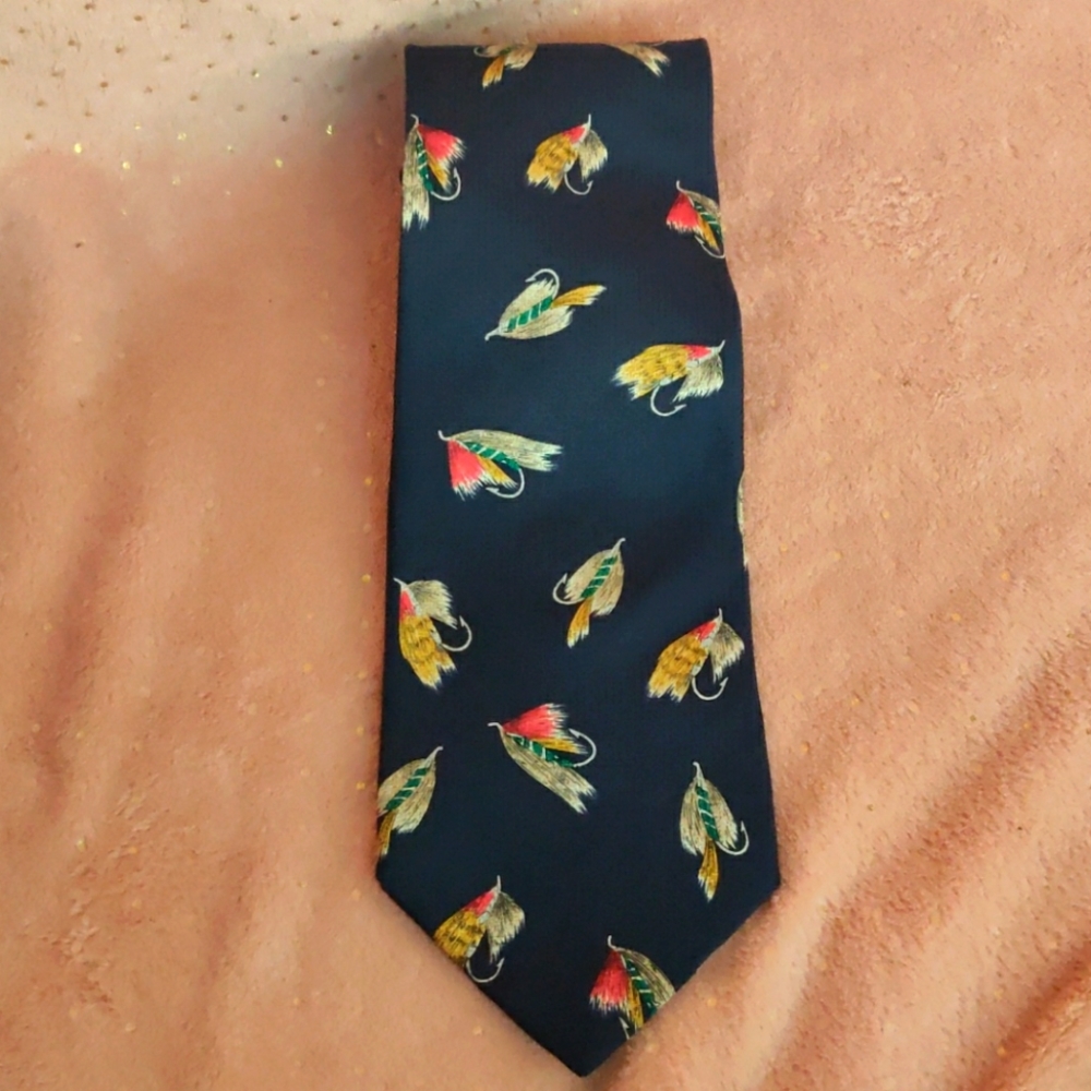 Field &stream tie, fishing lure silk